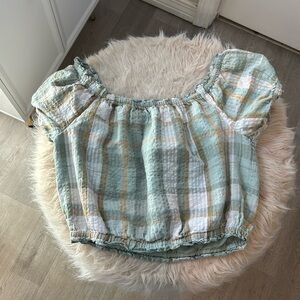 American Eagle crop top